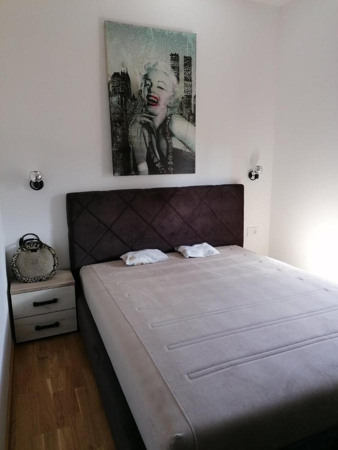Enastefan Apartment